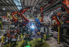 <b>店供给导览、导购办事</b>